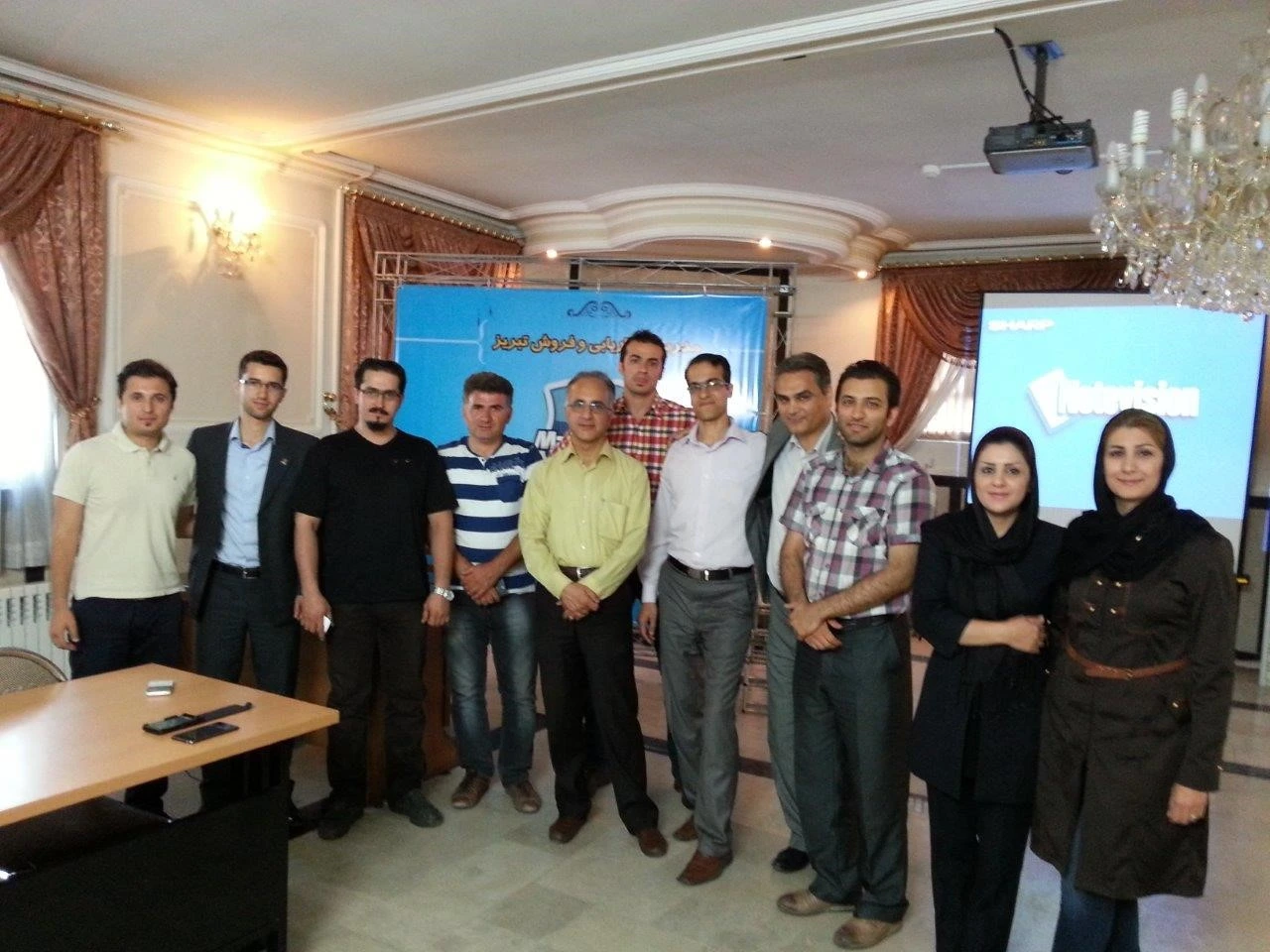 تدریس در مدرسه بازاریابی تبریز